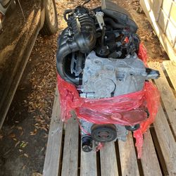 Use 2010 Nissan Rd. motor 60,000 miles