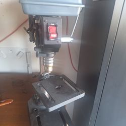Drill Press Central Machinery 813B