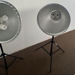 Set of bolt lights for professional pictures