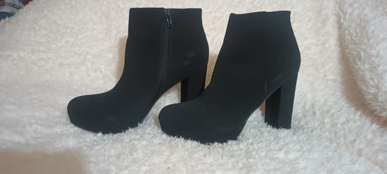 SEMI NEW BOOTS