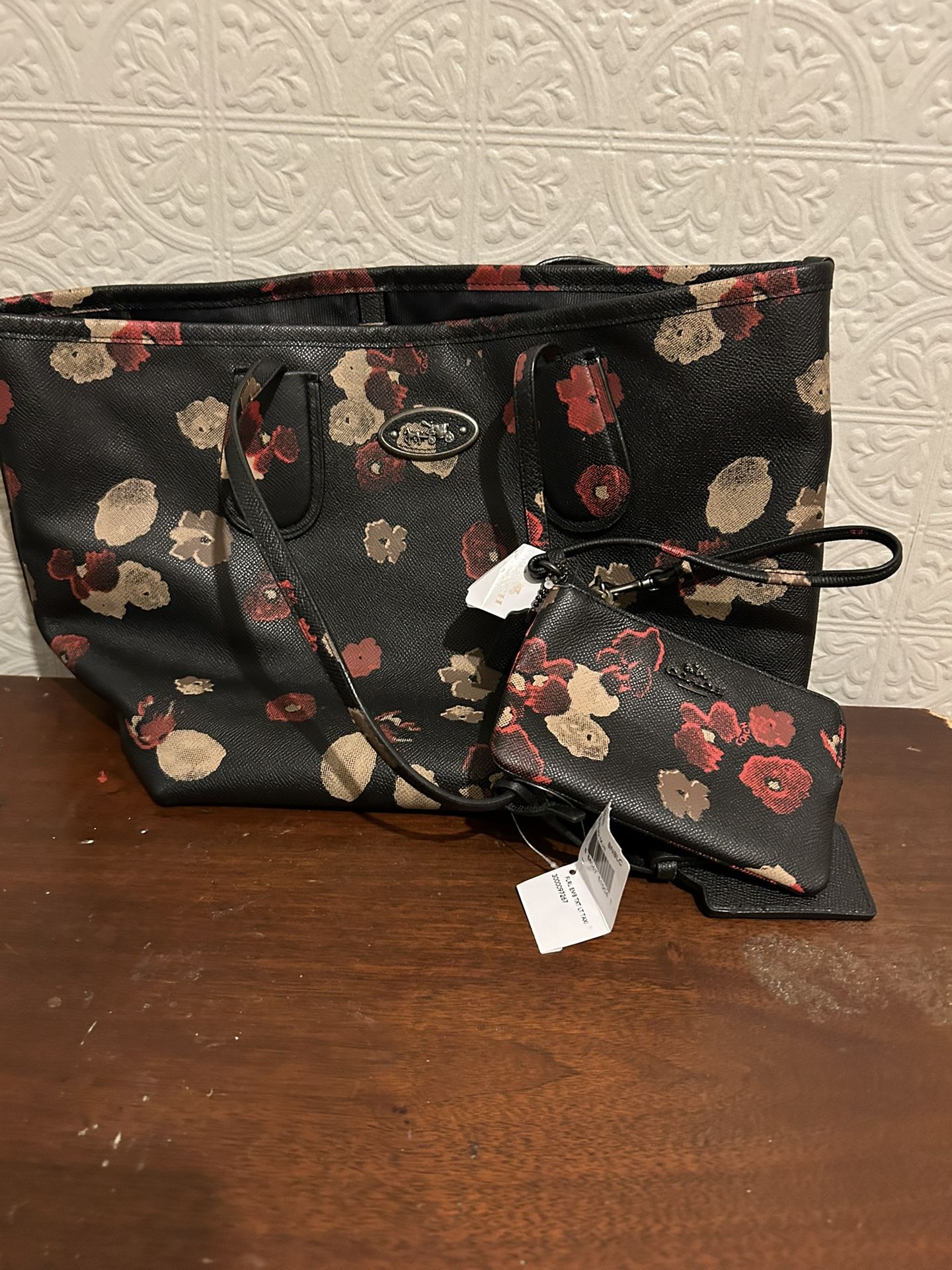 Coach Floral Taxi Tote And Matching Wristlet 