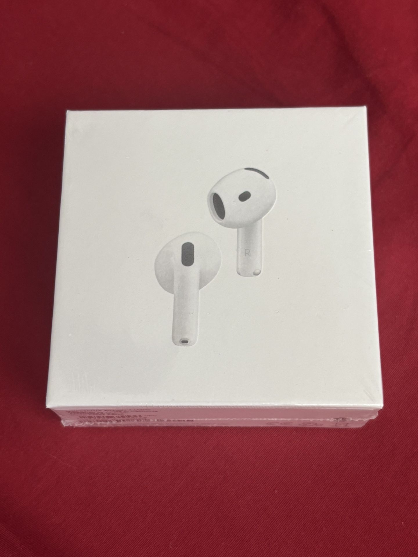 Apple Airpod’s 4 Active Noise Cancellation