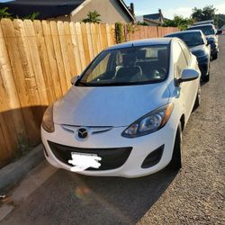 2012 Mazda Mazda2