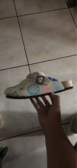 Bravest studios x glo gang clogs