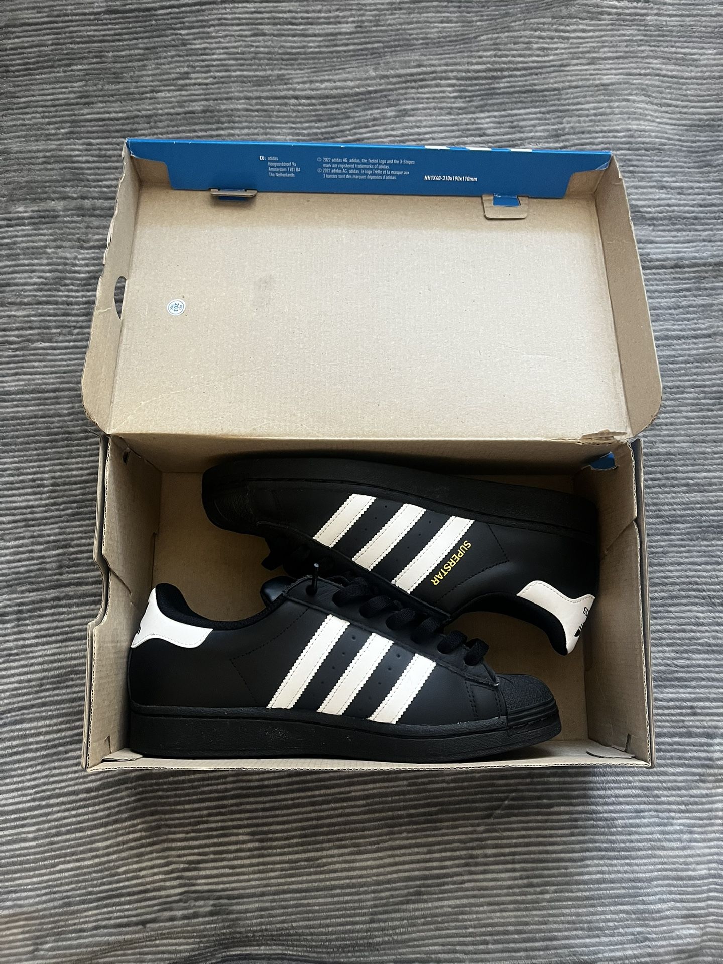 Adidas Superstars Y7 US