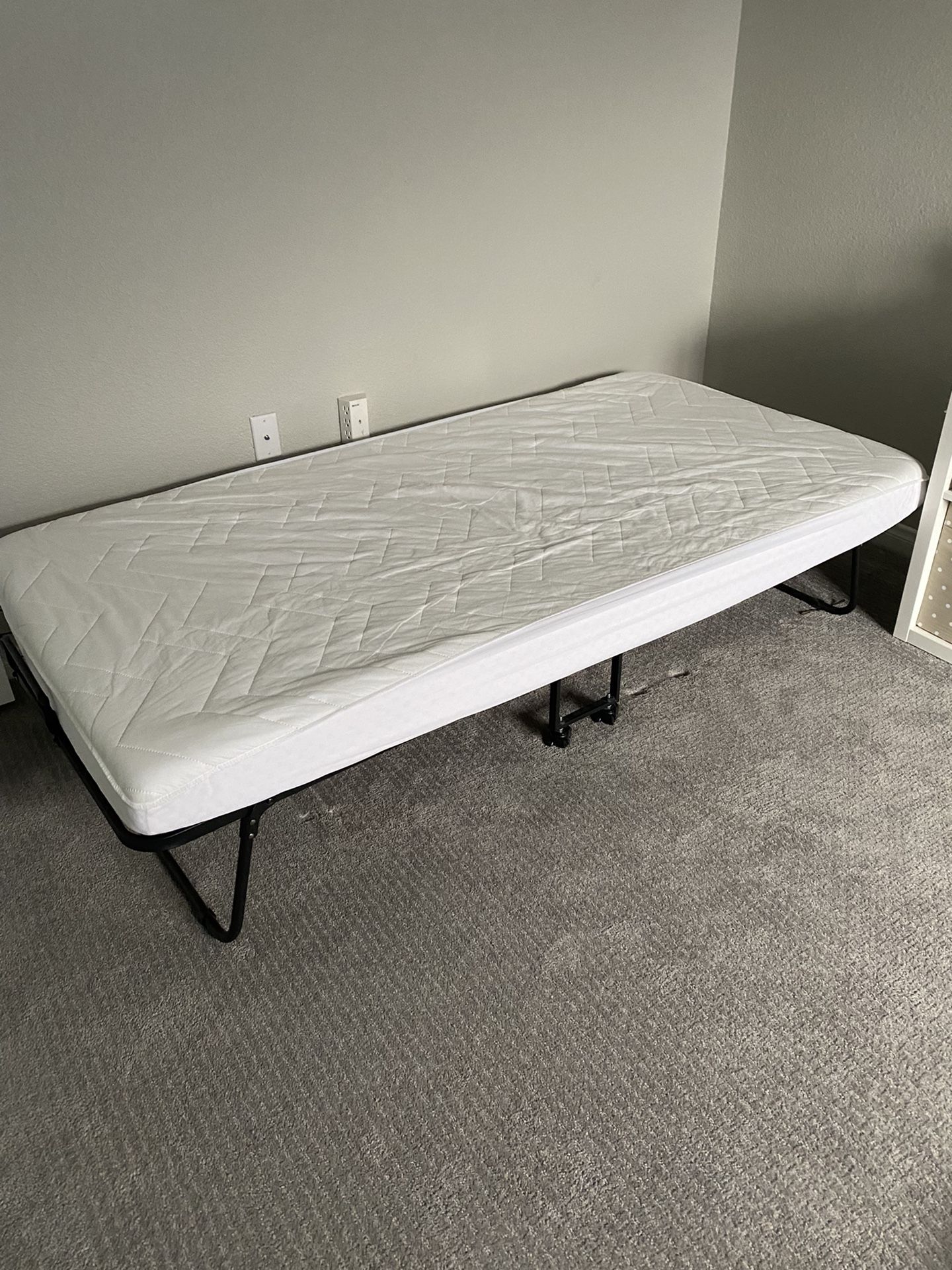 Folding Bed