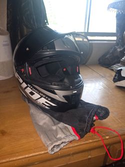 Helmets & riding gear