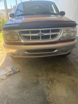 Red ford explorer Eddie brauer edition