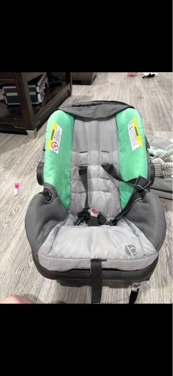 Baby car seat with base