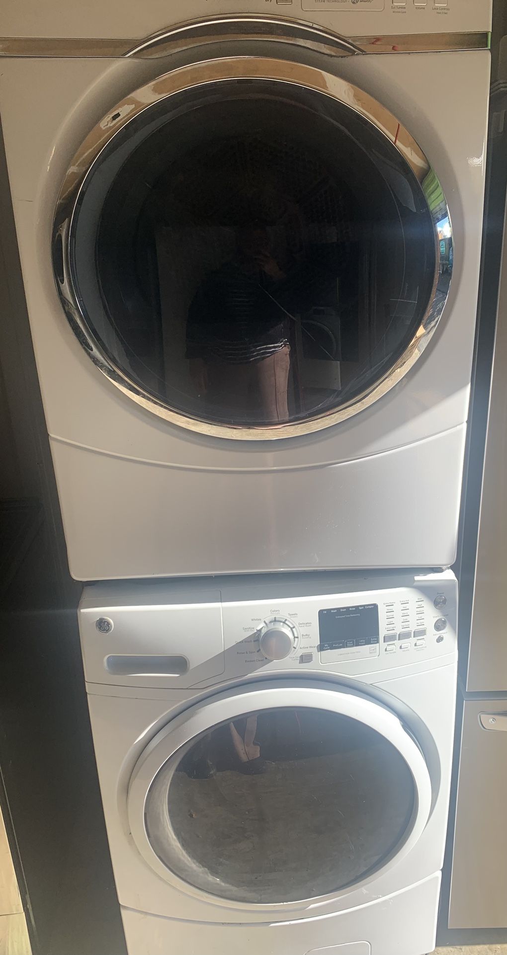 GE XL Ultra capacity Washer & gas Dryer