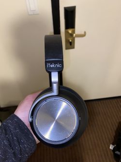 Noise Canceling Headphones
