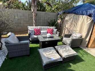 Patio furniture set outdoor new in the box