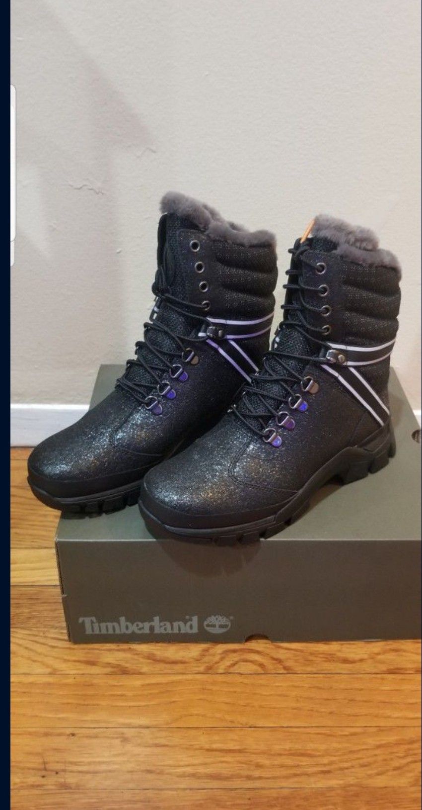 BRAND NEW TIMBERLAND BLACK GLITTER WOMENS ❄WINTER / SNOW BOOT❄ SIZE 8 1/2