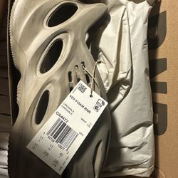 Yeezy Foam Runners