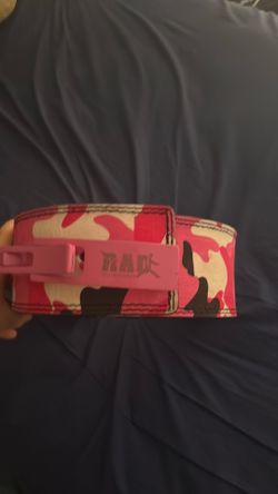 Pink camo lifting belt (broken in) size XL