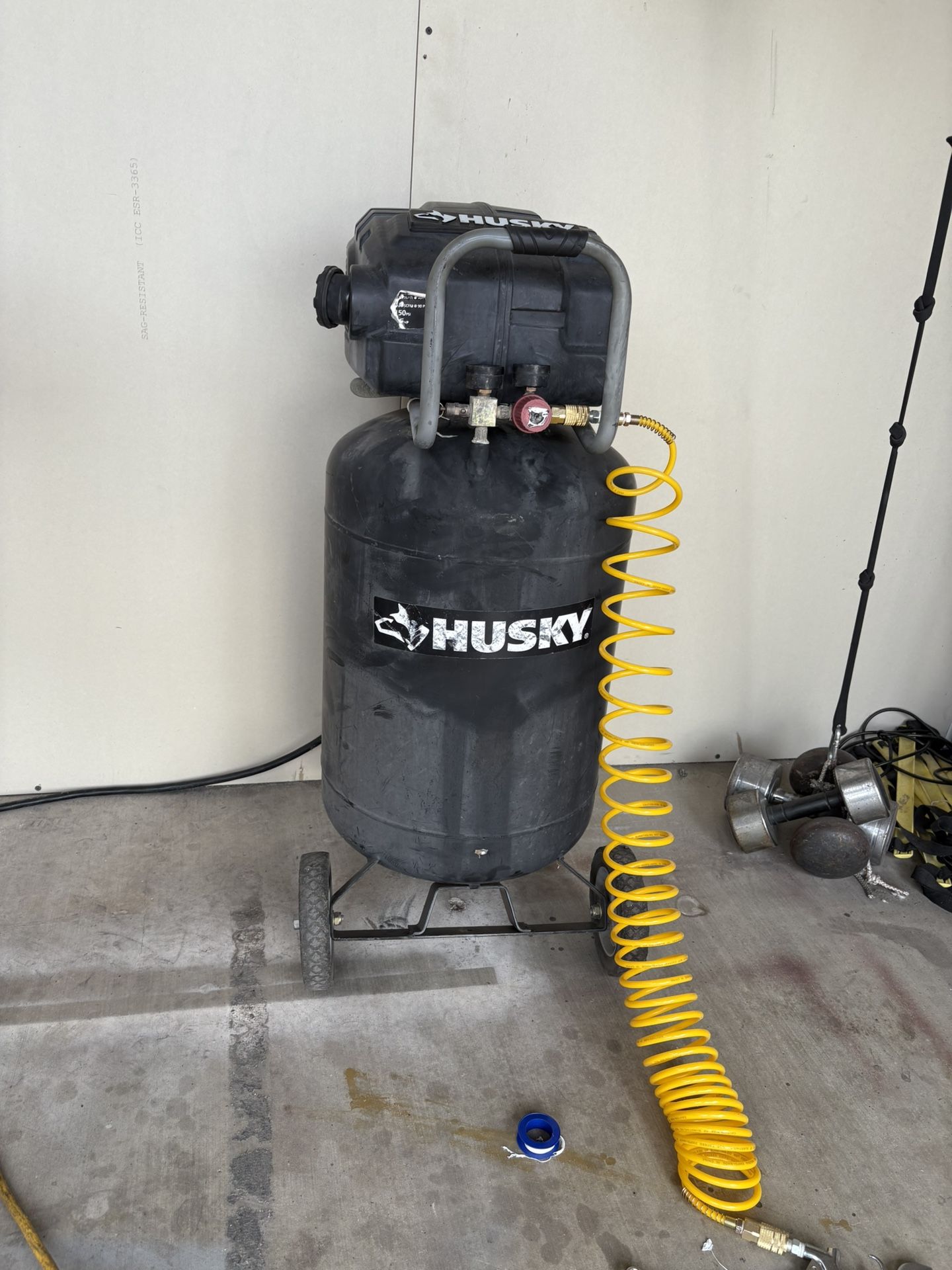 Husky 20 Gallon Air Compressor