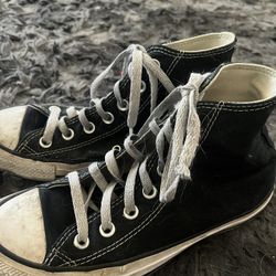 Women’s Black Converse 