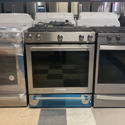 New Kitchen Aid Slide In Gas Stove And Oven‼️‼️