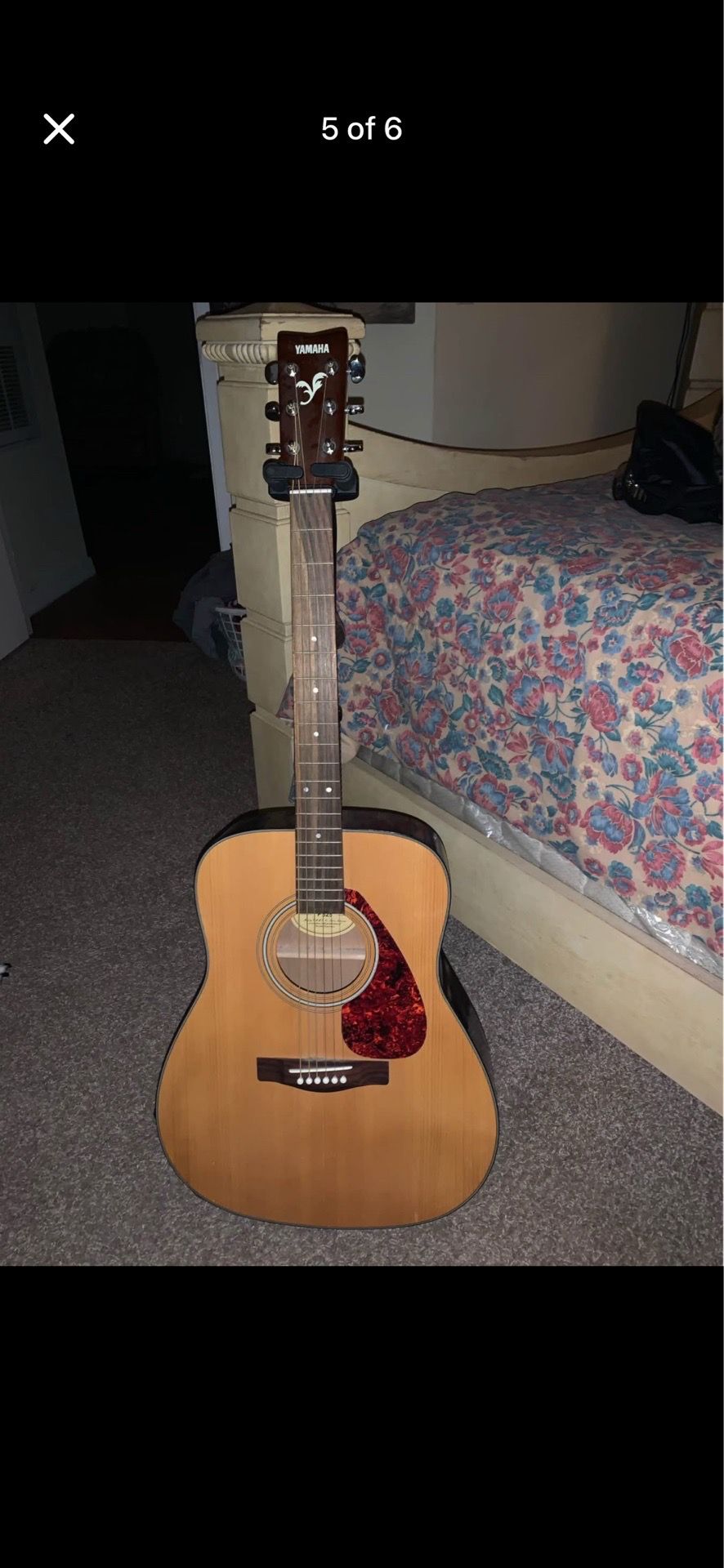 Yamaha Acoustic Guitar F325 with Hercules Stand & Accessories
