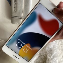 Apple iPhone 6s Plus Fully Unlocked Rose Gold