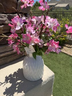 Full orchid, flowers, and white vase NWT  Measurements height 15 inches and width 5 inches