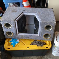 2 12” Boss Audi Subs And Alpine V-power Amp 