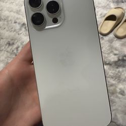 15 Pro Max Locked 