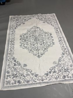 Area Rug, 5x7 Lightly Used $25