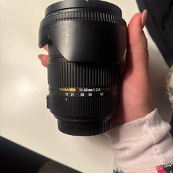 NIKON 17-50MM CAMERA LENS