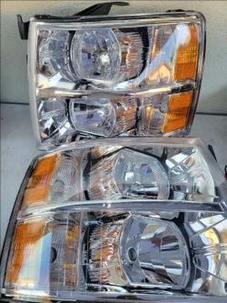07-13 Chevrolet Silverado Headlights Luces Micas Calaveras Faros Faroles Focos Headlamps Chevy