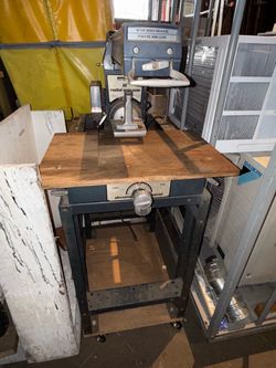 Radial Arm Saw With Stand