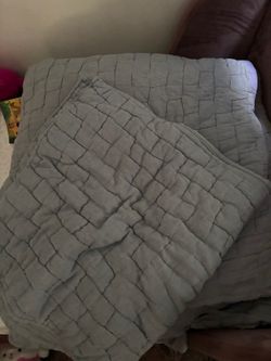 Pottery barn blanket king or cal king and 2 king shams