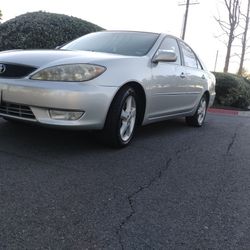 2005 Toyota Camry XLE V6 