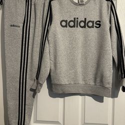 Adidas joggers and sweatshirt size small both ( $30 for whole outfit)