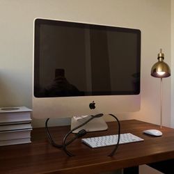 Apple iMac 20-Inch All-In-One Desktop - Great Condition!