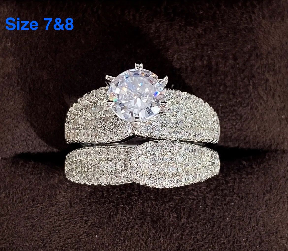 Engagement Ring With Box