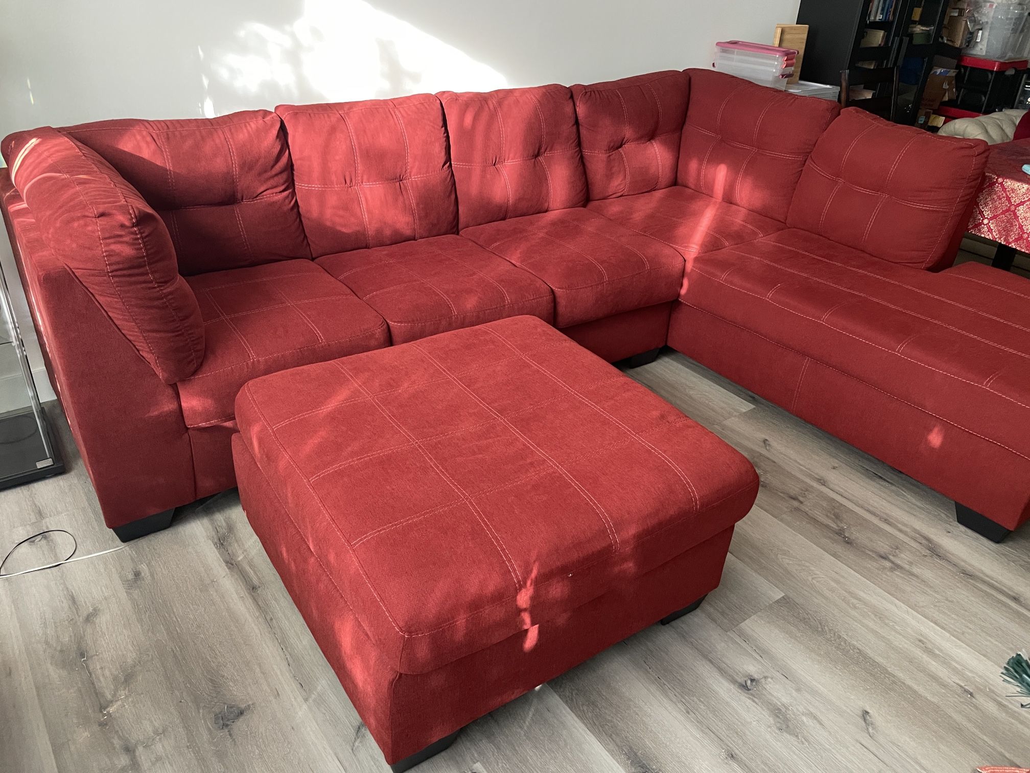 Big Red Corner Couch - Great Condition