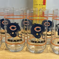 Chicago Bears Vintage Glasses by Mobil. Pre-draft Special  Set of 8 for $30 Wheeling Asking $5ea or 8 for $30 Special for ALS fundraiser. Go Bears