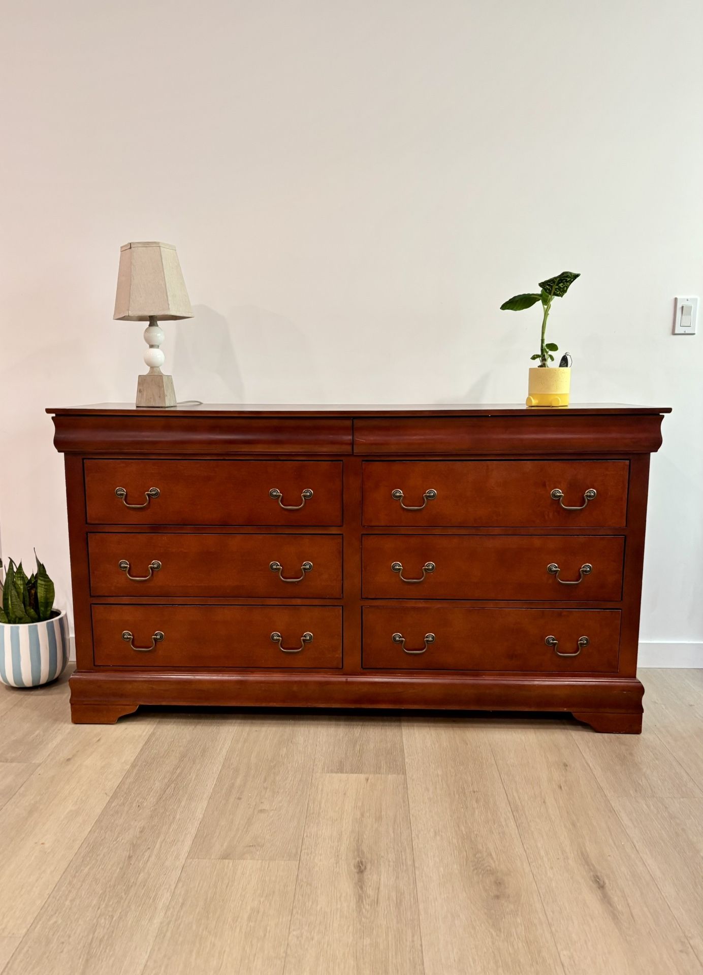 Beautiful wooden dresser contemporary and one free nightstand , good condition, original handles , lot space , drawers to put jewelry, We deliver,6
