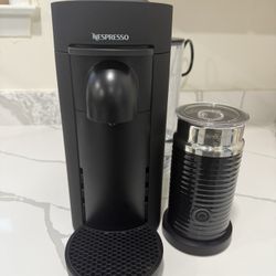 Nespresso Vertuo Coffee Machine + Aeroccino Milk Frother – Excellent Condition