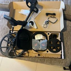 Minelab Metal Detector And Accessories 