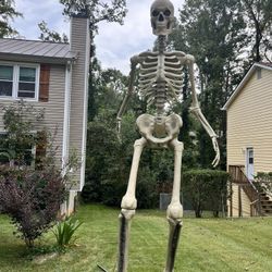 12 Foot Skeleton Halloween Decoration