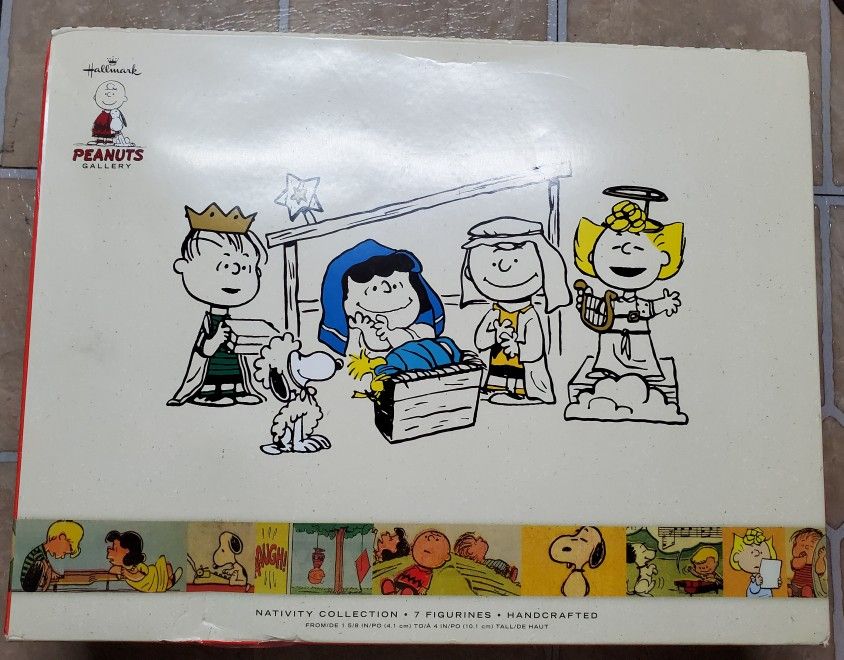 Hallmark Peanuts Gallery Nativity Set