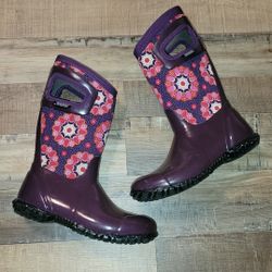 Girl's Youth Size 1 BOGS Waterproof Boots Excellent Condition PRICE Is Firm 