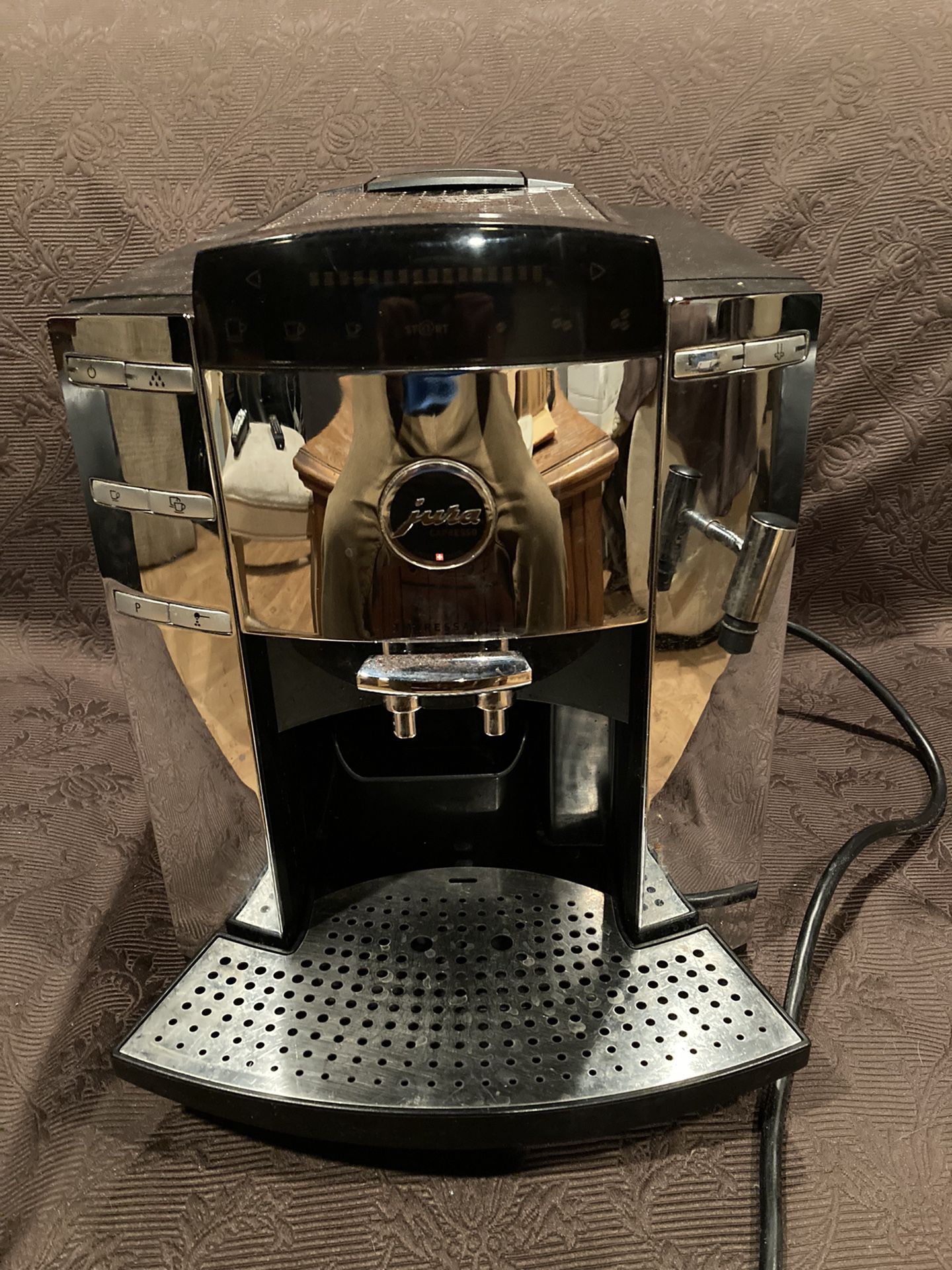 Jura Capresso  Automatic Coffee Machine  Impressa F9