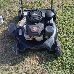 Yard Machine Push Mower 