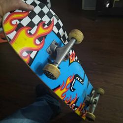 DGK Skateboard