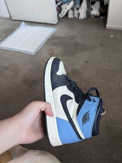 Jordan 1 Obsidian 
