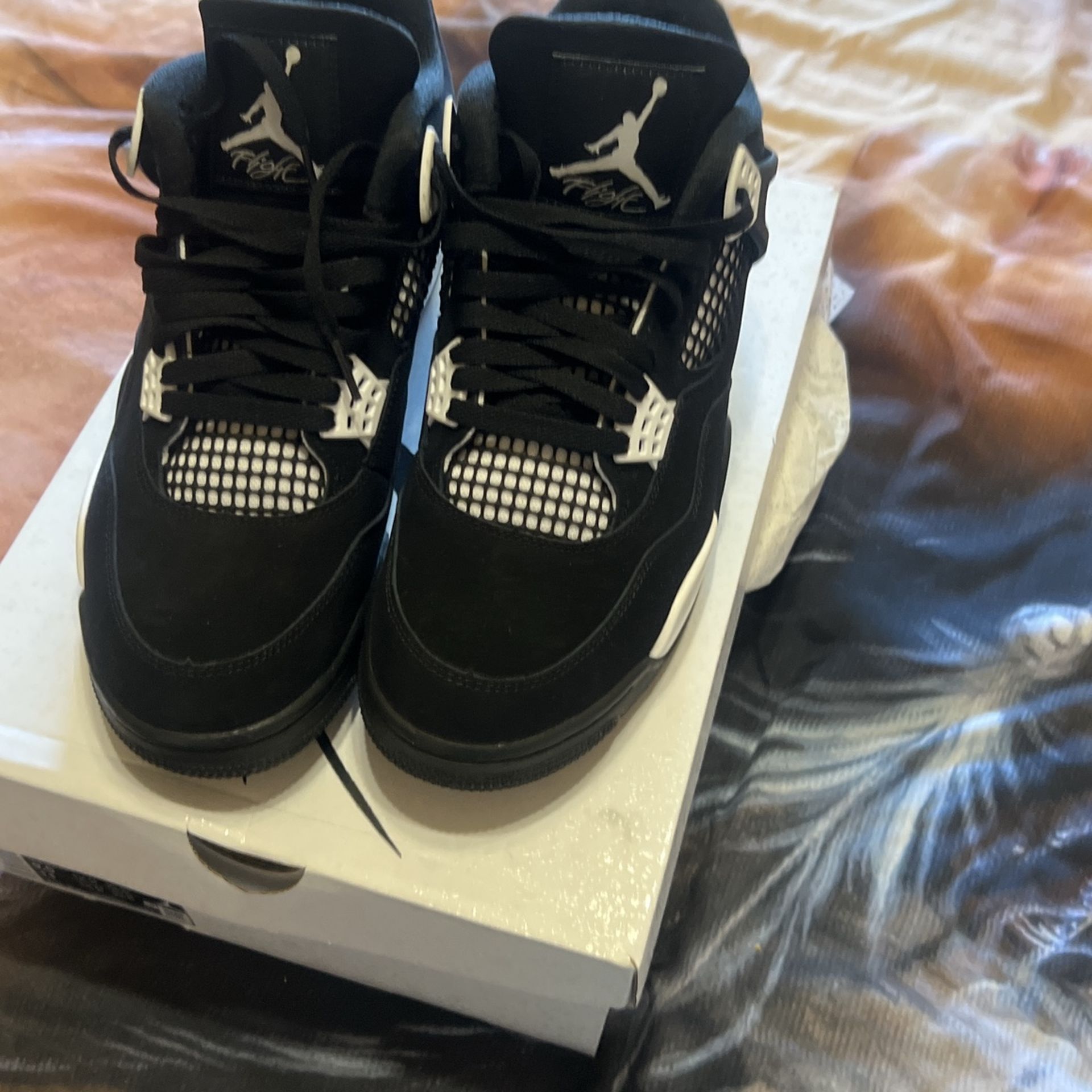 Retro 4 Thunders 