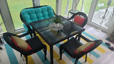 patio furniture sets..